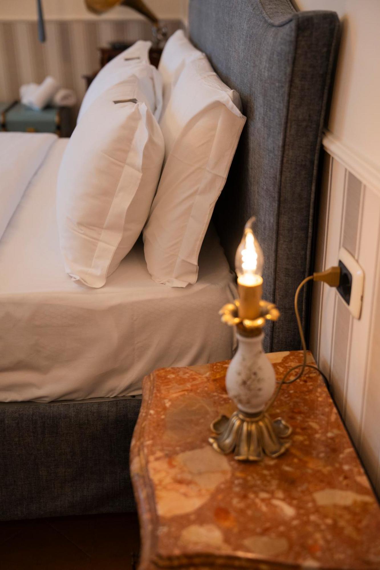 Casa Santangelo Suites Salerno Ngoại thất bức ảnh