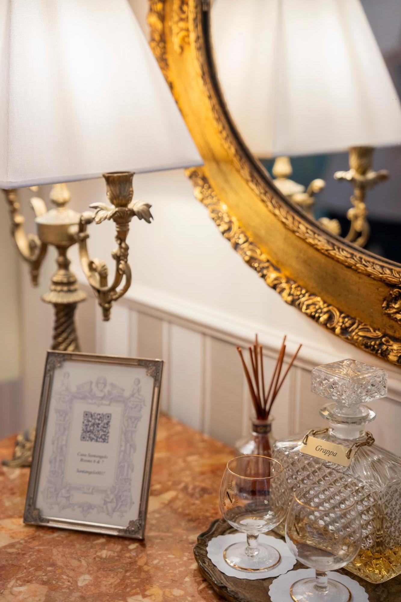 Casa Santangelo Suites Salerno Ngoại thất bức ảnh