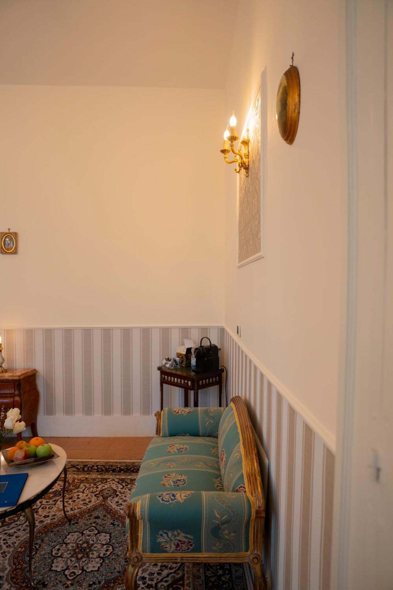 Casa Santangelo Suites Salerno Ngoại thất bức ảnh