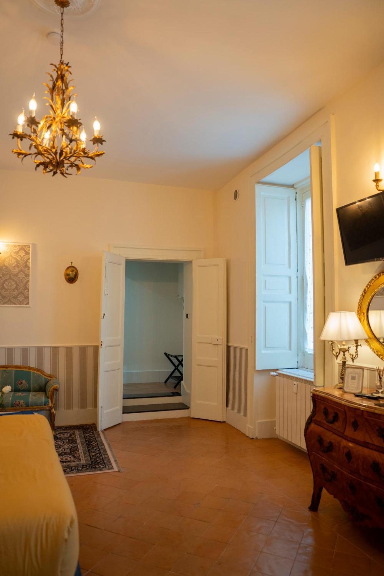 Casa Santangelo Suites Salerno Ngoại thất bức ảnh
